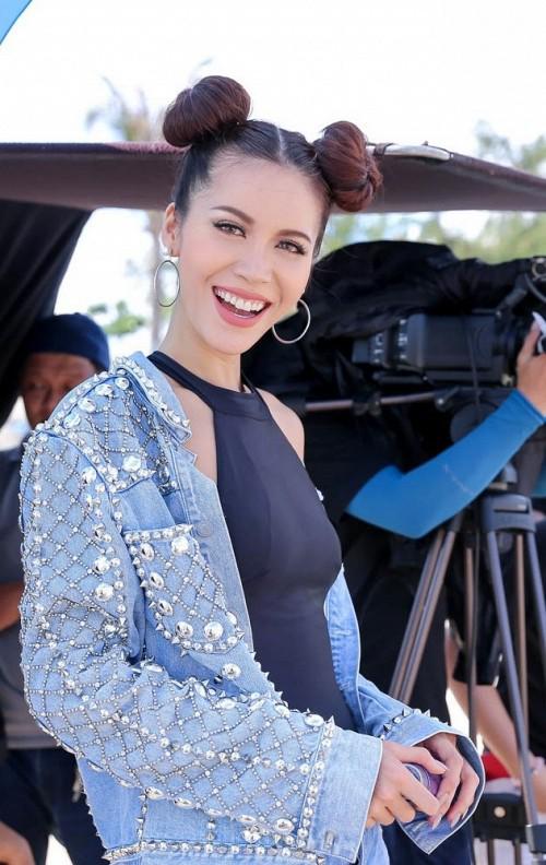 my nhan viet chay dua voi toc na tra: pham huong dan dau khi "cua sung lam nghe" thanh cong - 2