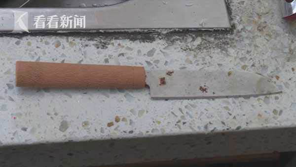 nua dem con la het trong phong ngu, me hot hoang thay mau tuon chay vi ly do khong ngo - 1