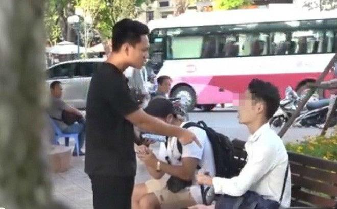 nhom ban tre bi “nem da” du doi khi quay clip dan canh vu oan nguoi la an cap - 1