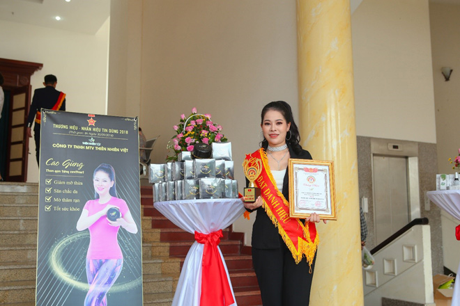 cao gung viet – thuong hieu chat luong cua nu doanh nhan tre day ban linh - 2