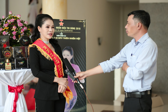 cao gung viet – thuong hieu chat luong cua nu doanh nhan tre day ban linh - 6