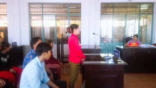 dien bien vu danh ghen nhu thoi trung co o ca mau: truy nguoi tung clip len mang - 2