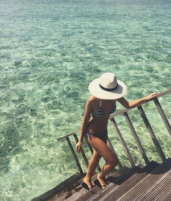 ha tang va em chong do dang voi bikini - ke tam lang nguoi nua can - 9