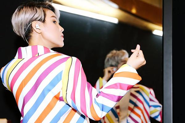 vu cat tuong dinh nghi van "dao keo" boi guong mat nhu "copy paste" voi ky duyen, ho quynh huong - 7