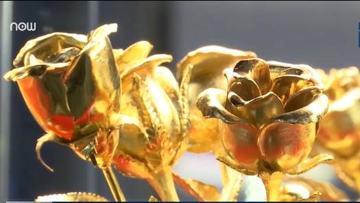 "chat ngat" voi qua tang hong vang nguyen chat gia hang tram trieu dong dip 20/10 - 3