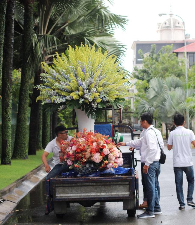 "chat ngat" voi qua tang hong vang nguyen chat gia hang tram trieu dong dip 20/10 - 6