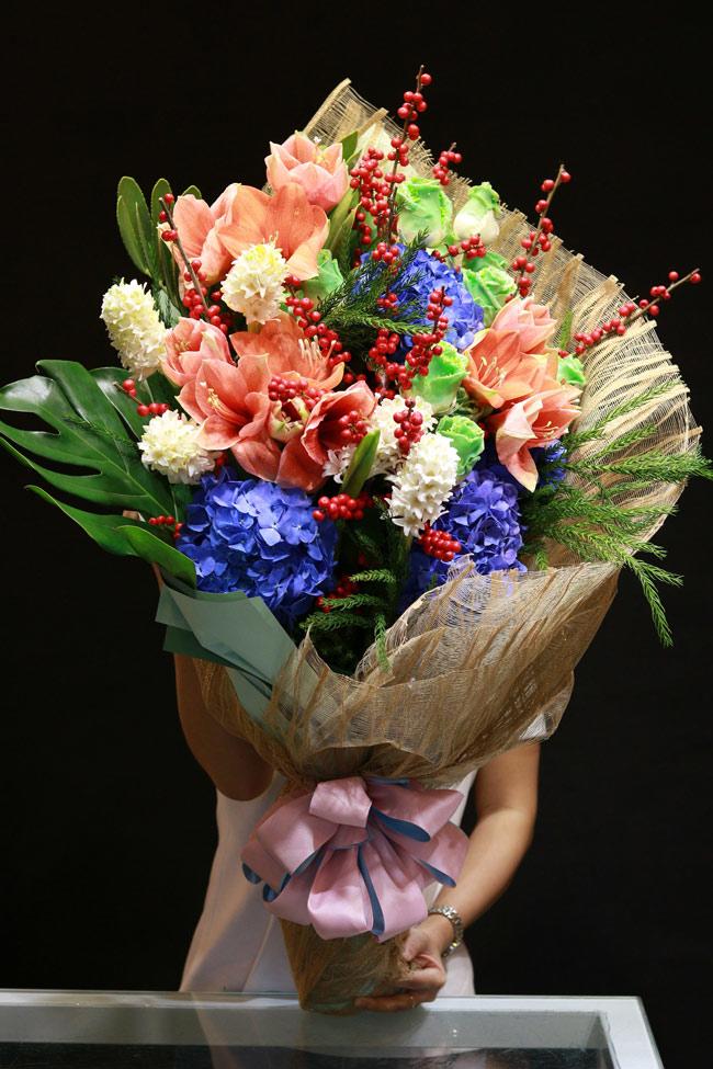 "chat ngat" voi qua tang hong vang nguyen chat gia hang tram trieu dong dip 20/10 - 8