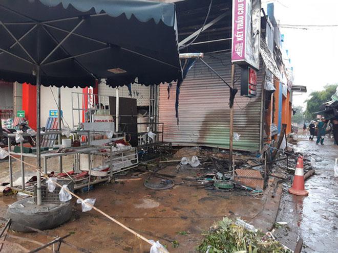 vu chay cua hang hoa 2 nguoi tu vong: "toi thay tieng keu cuu tham thiet cu lim dan" - 3