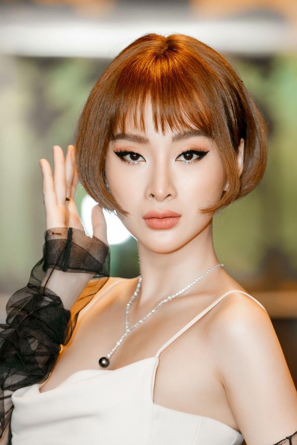 khong can bom-tiem-chinh-sua, angela phuong trinh van "choi lon" voi man thay doi nay - 5