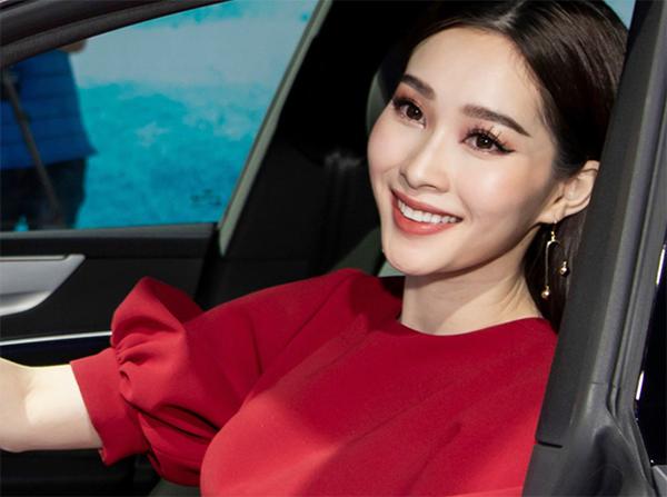 xinh dep la the, hh dang thu thao van bi cac thanh soi tam tia boi loi trang diem nay - 6