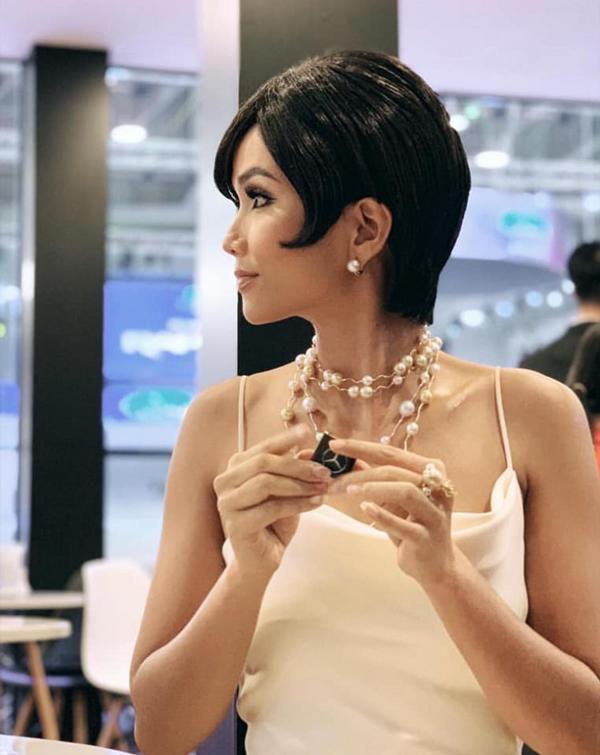 sau gan 1 nam dang quang, h’hen nie luc nao cung xinh dep long lay,... tru lan nay! - 3