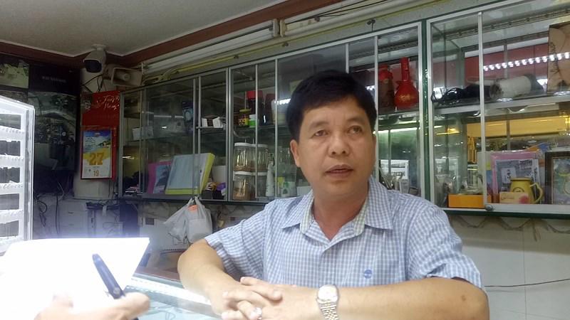 chu tiem vang noi gi ve viec bi sung cong 20 vien kim cuong - 2