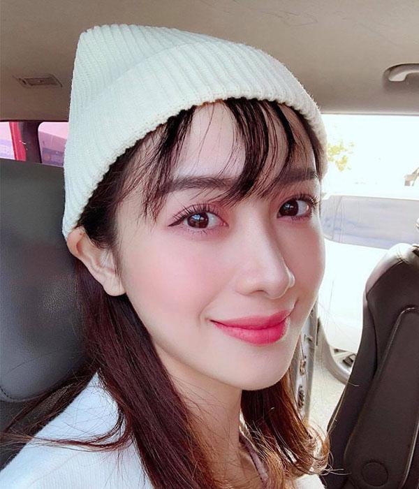 dang anh vi vu han quoc, fan tu hoi: ai dang dung tai khoan cua jun vu vay? - 2