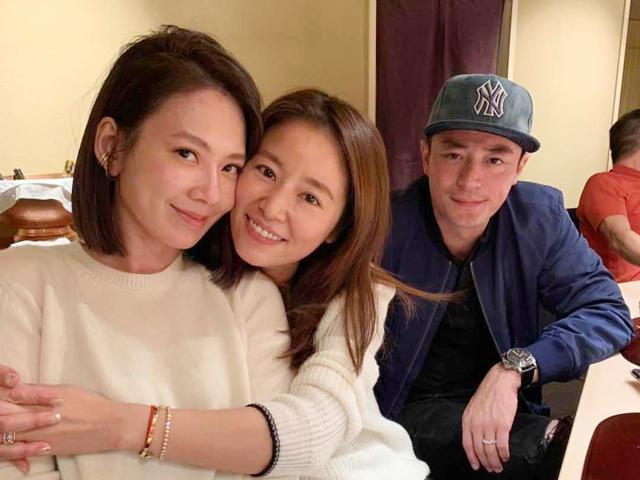 Huo laughed to bring Huo Jianhua to wear Lam Tam Nhu to meet her sister Auntie