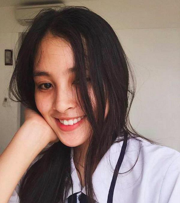 nga ngua voi ket qua binh chon cua khan gia khi tieu vy dang anh mat moc va anh makeup - 15