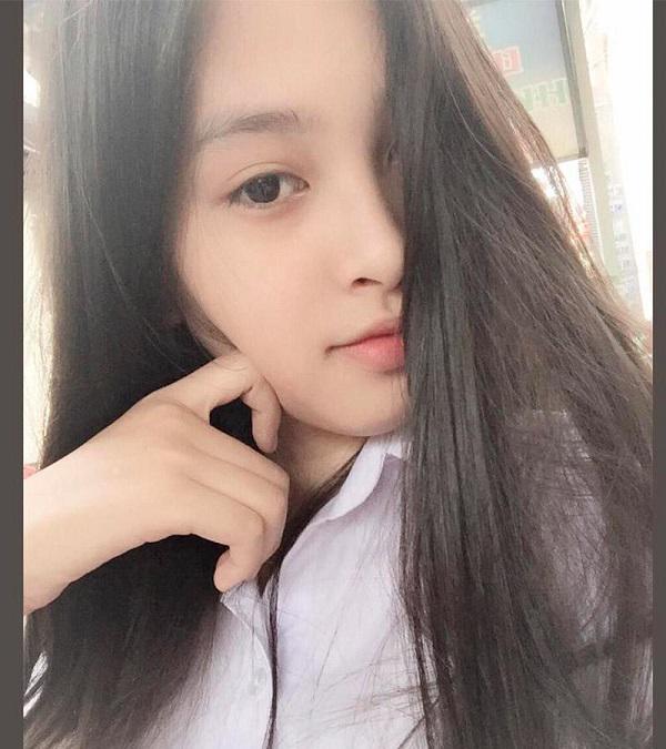 nga ngua voi ket qua binh chon cua khan gia khi tieu vy dang anh mat moc va anh makeup - 10