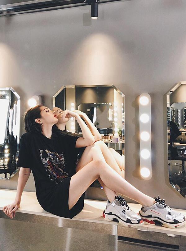 phai chang bao anh la minh chung cho cau "team chan ngan ban nat team chan dai" cua minh hang? - 9