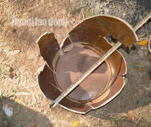 cha mu di ban ve so, con 15 thang tuoi o nha te vao lu nuoc tu vong - 2