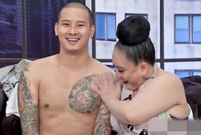 nu dai gia tuyen chong yeu 28 lan/ngay: tung bi nguoi chong dau tien cuong hiep - 2