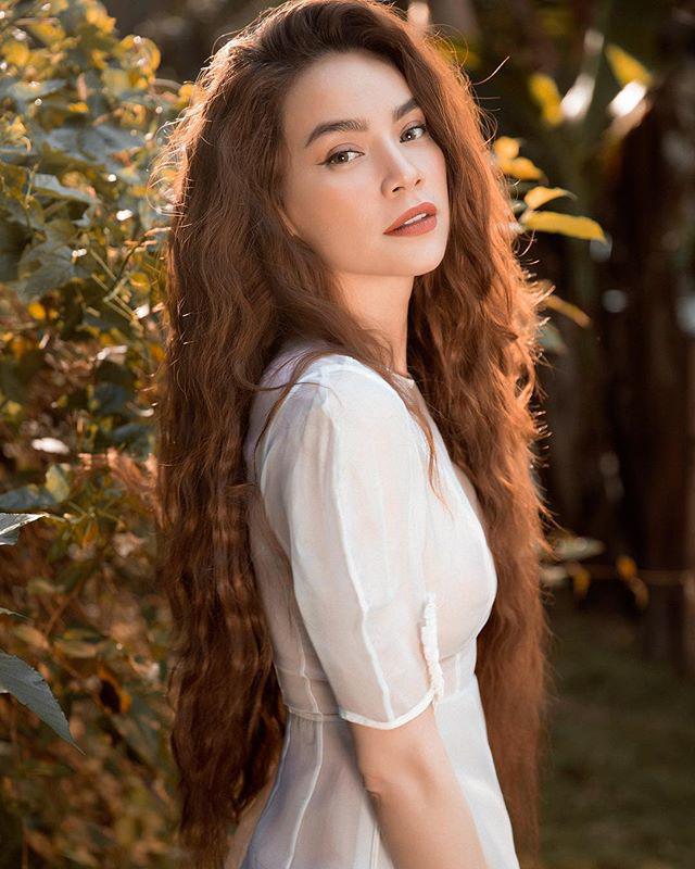 muon biet mau son nao "len ngoi"cuoi nam, theo doi ngay hoi cac me sanh dieu nhat showbiz viet - 9