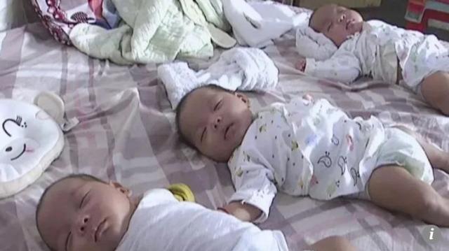 me dem 3 con sinh ba khau khinh rao tren mang, ly do dang sau khien ai cung thuong xot - 1