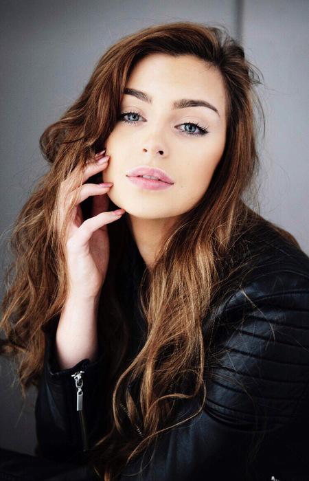 nhung thi sinh dau tien tren trang chu miss world, nhin tieu vy, fan hoan toan co the hy vong! - 11