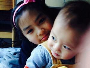 Mẹ Nhật Linh: Chồng tôi bảo Chắc con lạnh lắm, hay mình bầu, không ngờ đẻ con gái