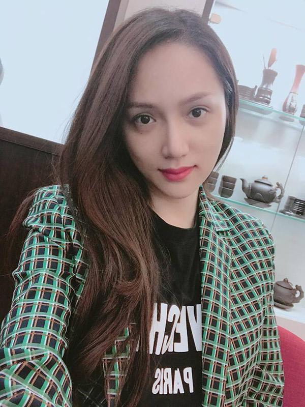 trang diem dam la nhu ba gia ngay, nhung tieu vy, huong giang va my nhan nay thi lai khac - 4