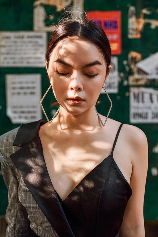 tuong dua ma that: nhung my nhan nay con chang biet den tia tot long may, li do la boi... - 1