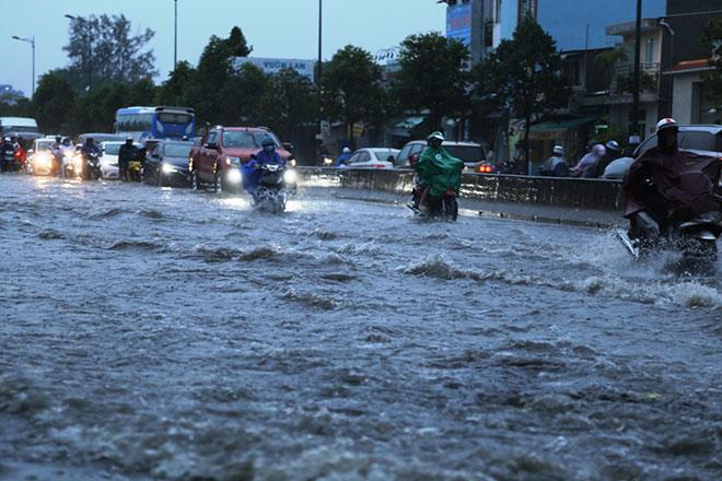 tp.hcm “thanh song” sau bao so 9, hoc sinh co duoc nghi hoc ngay 26/11? - 1