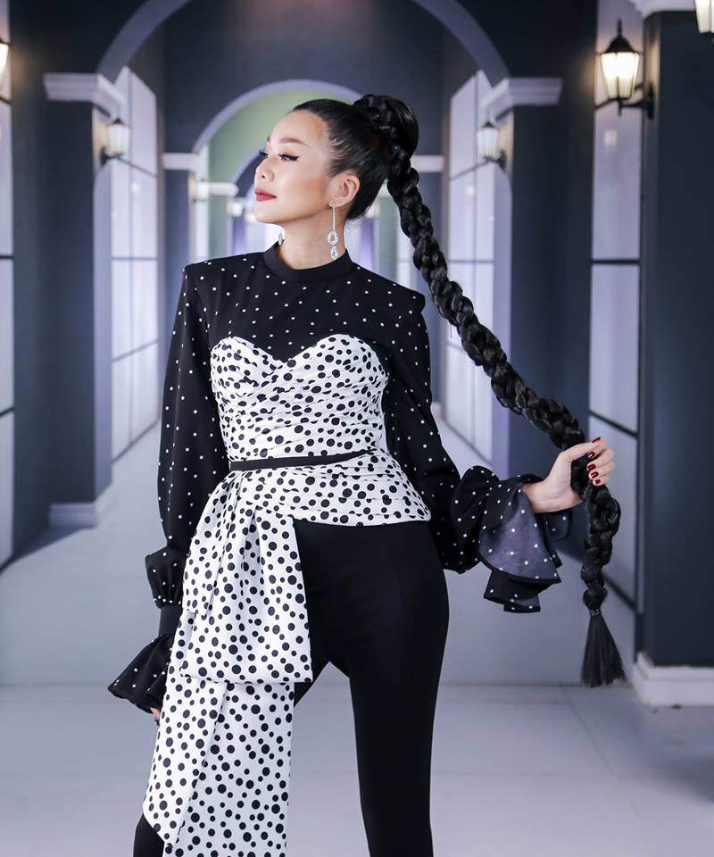 chi sau 1 dem bi mat thi sinh, toc thanh hang bat ngo "bac trang nhu voi" the nay - 14