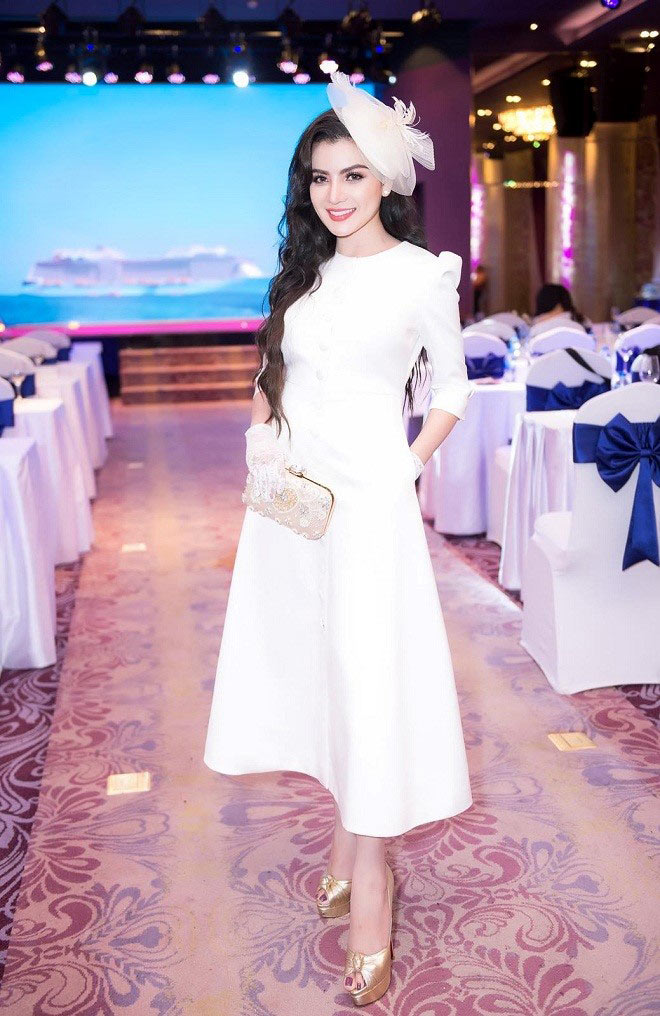 hoa khoi vy marya dep kieu sa truoc them khai truong cua hang moi - 3