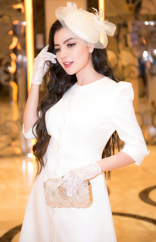 hoa khoi vy marya dep kieu sa truoc them khai truong cua hang moi - 4