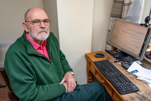 tuong vo duoc ban gai nong bong qua mang, bac si 75 tuoi mat trang gan 600 trieu - 5