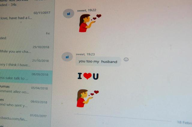 tuong vo duoc ban gai nong bong qua mang, bac si 75 tuoi mat trang gan 600 trieu - 2