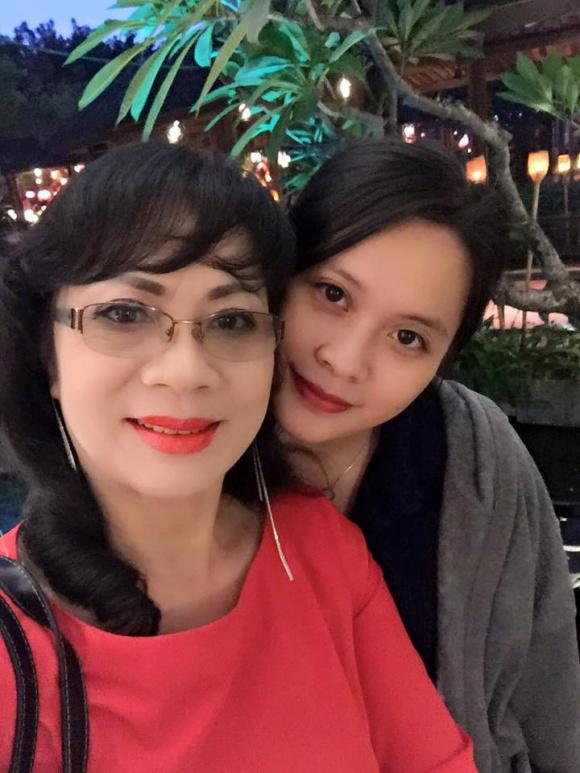 con gai nghe si huong dung lot xac ngoan muc, day thi qua thanh cong hay dung cham dao keo? - 8