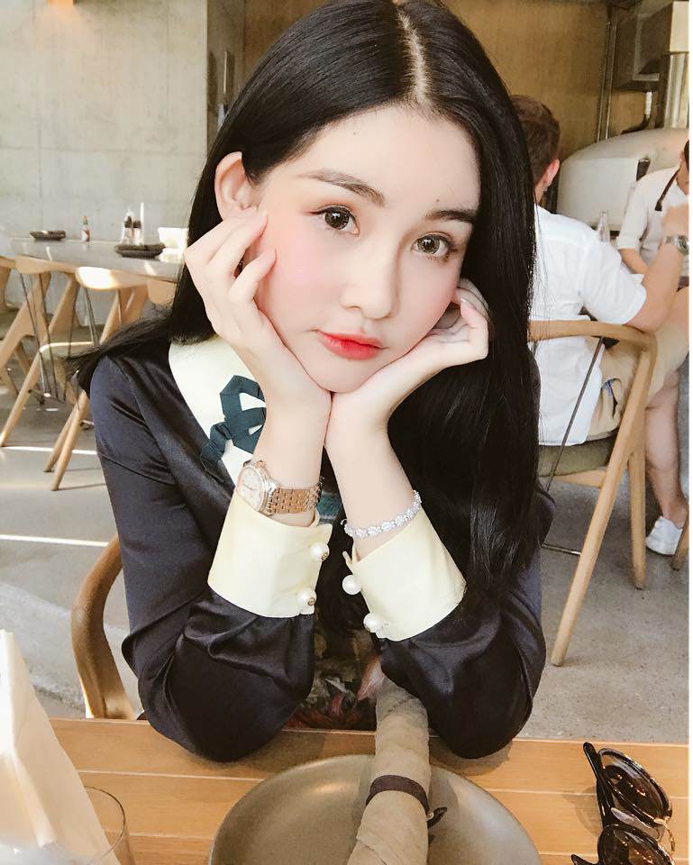 len tieng truoc nghi van bom mat, hoa hau le au ngan anh khi nao thi moi het thi phi? - 5