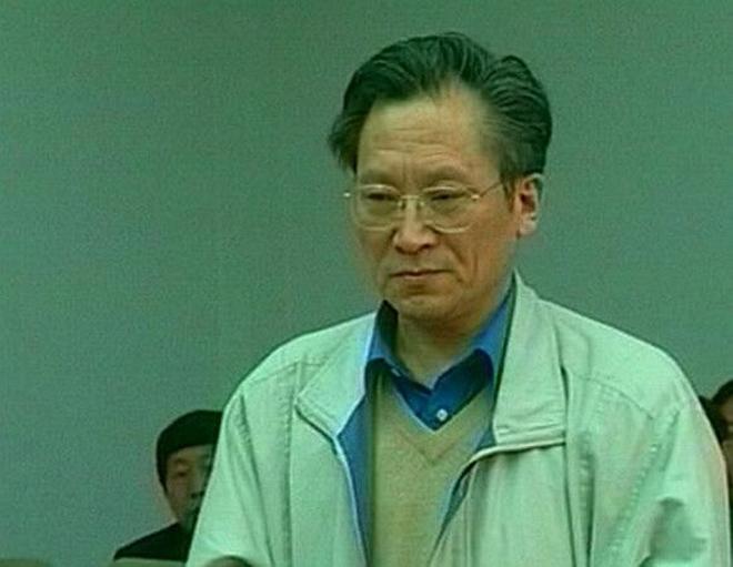 ga giam doc gay chan dong voi 146 bo nhi, khoe khoang “len giuong” voi ca 2 me con - 1