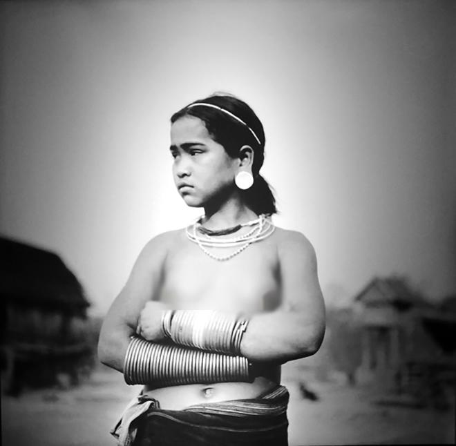 noi con gai thoai mai khoe nguc tran dep hoang da hut hon dan ong - 3