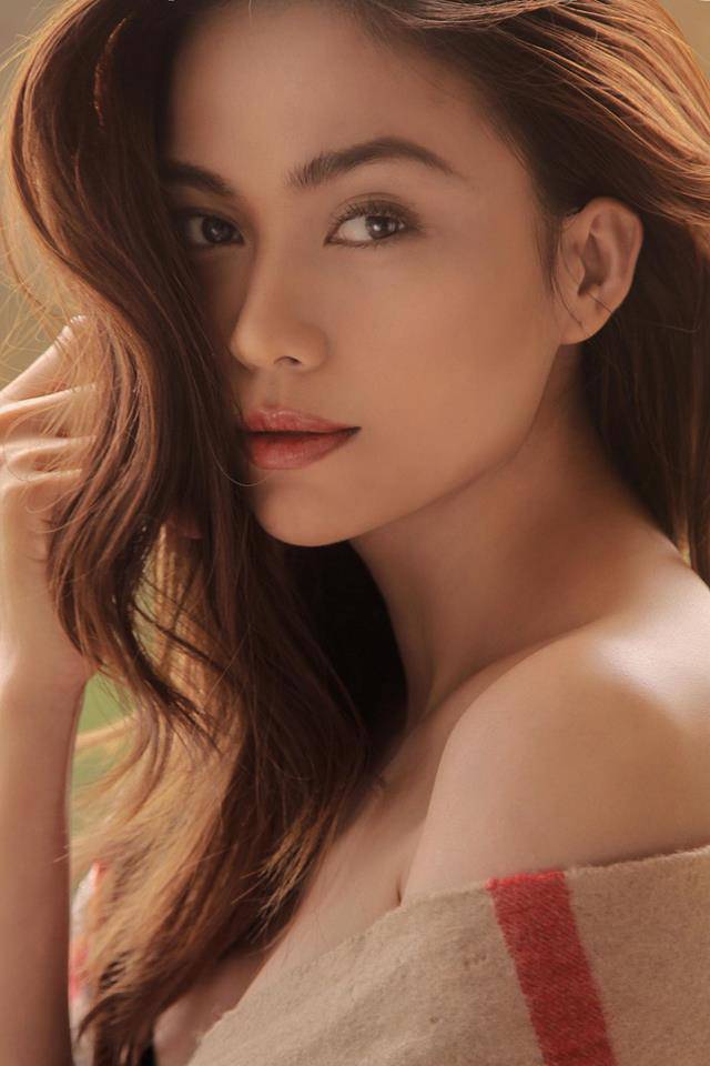 tien h' hen nie len duong thi miss univere, mau thuy chi danh son ke may ma van xinh dep - 6