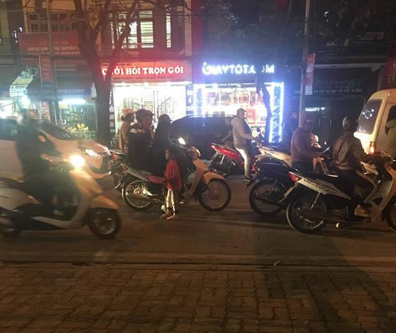 xot xa be gai 5 tuoi ngu via he trong dem lanh, cong viec be lam con dang thuong hon - 5