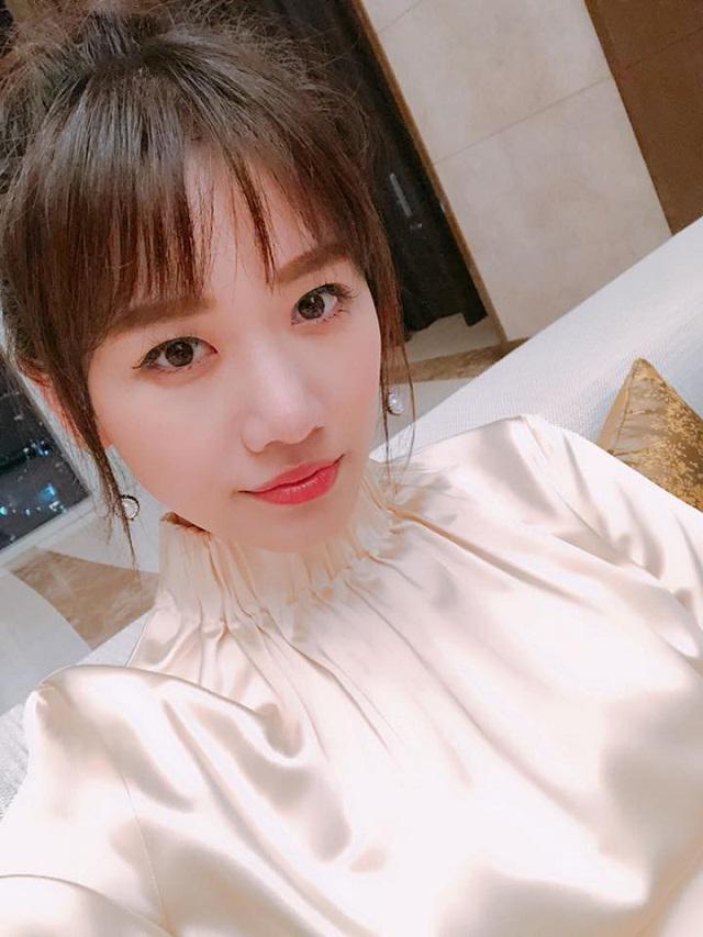 troi sinh mot cap, hari co the cao hon tran thanh nhung ngam ngui chiu thua ve khoan nay - 5