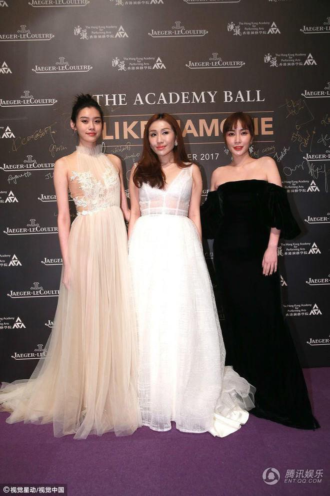 con trai vua song bai macau: danh bai 100 thien tai toan hoc trung quoc, yeu sieu mau victoria secret - 9