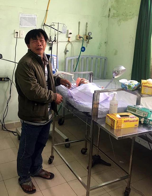 be gai so sinh 4kg bi gay tay, nguy kich vi bac si do de sai cach - 1