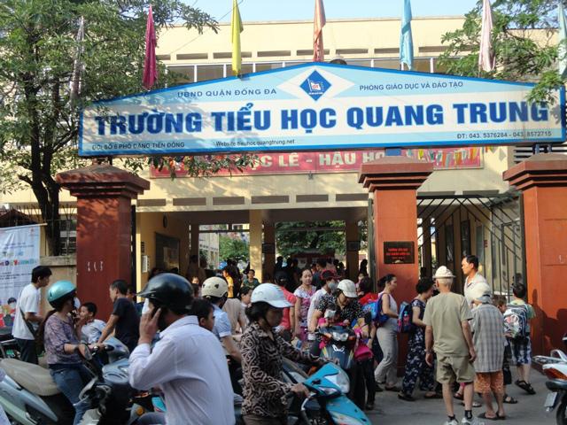 Nóng: Học sinh lớp 2 bị cô giáo cho bạn tát 50 cái vì nói bậy