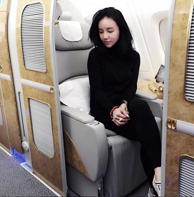 con gai ty phu singapore: cuoc song nhung lua, ban than cua ronaldo va con trai nha tan hoang minh - 12