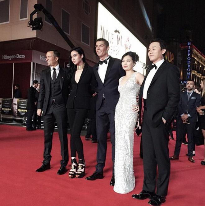 con gai ty phu singapore: cuoc song nhung lua, ban than cua ronaldo va con trai nha tan hoang minh - 17