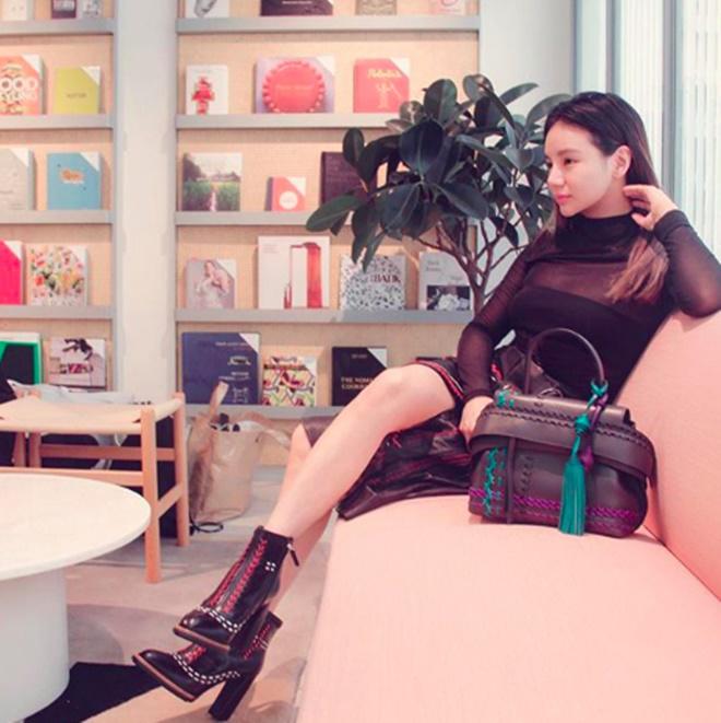 con gai ty phu singapore: cuoc song nhung lua, ban than cua ronaldo va con trai nha tan hoang minh - 5