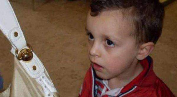 phat hien cuoc tinh vung trom cua me va ong noi, cau be 8 tuoi bi sat hai - 2