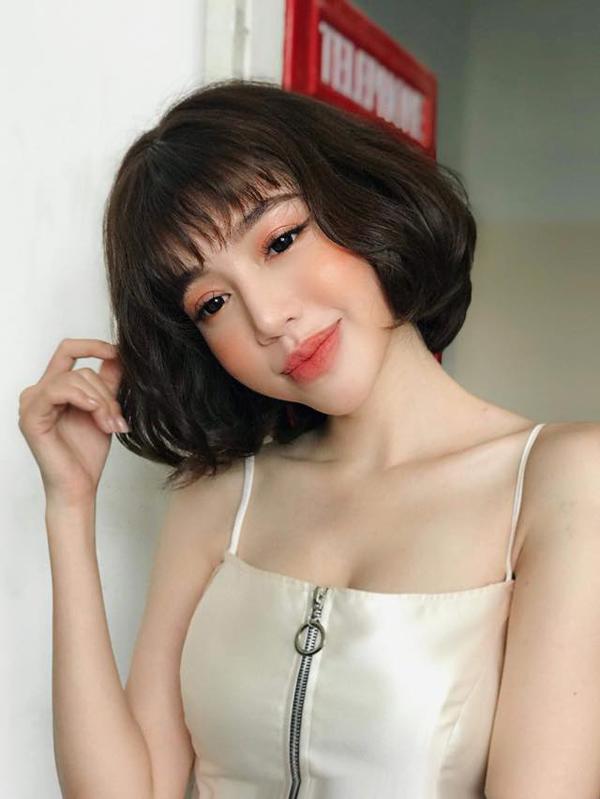 nhin di nhin lai van thac mac: day co thuc su la elly tran ma chung ta van biet? - 4